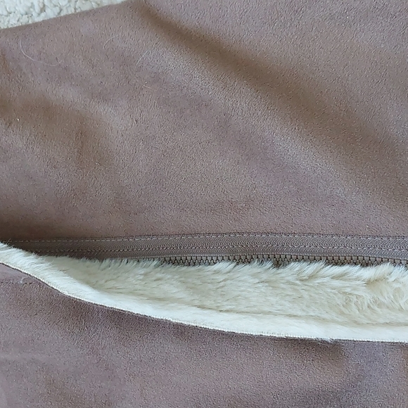 Baby Gap Bunting - 0-6 months Tan Suede with Sherpa Lining - Picture 3 of 4